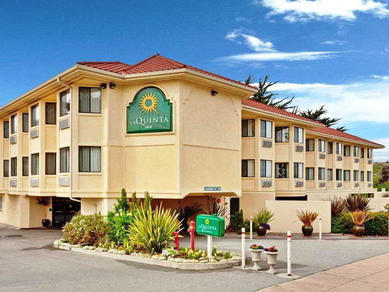 Hampton Inn Monterey Exterior photo